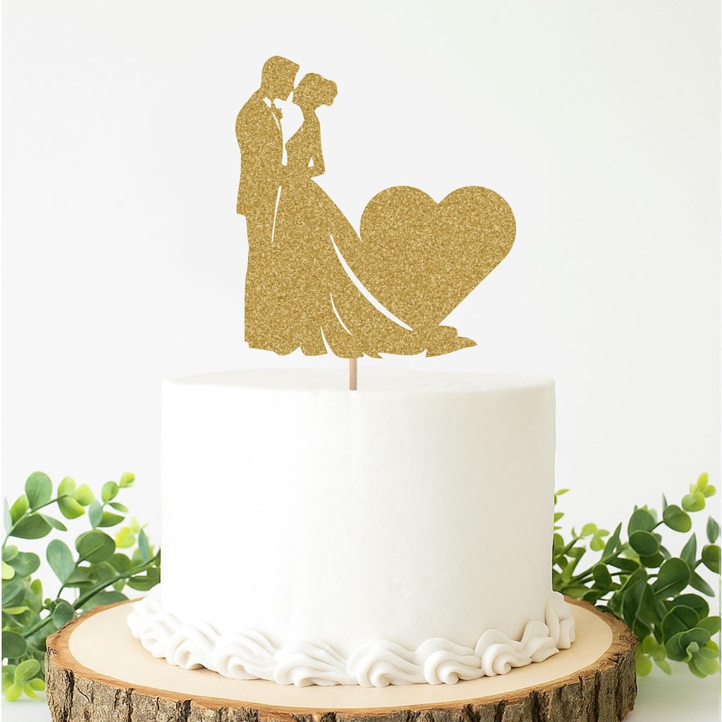 Couple with Heart Shape Wedding Cake Topper